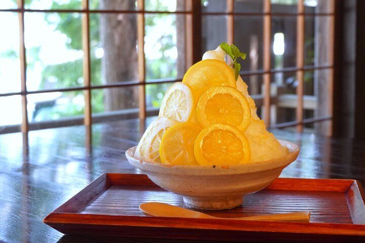 北鎌倉の古刹の味を受け継いだ食事処「点心庵」。円窓のある坐禅堂でゆったりと過ごすひととき