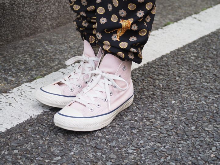 コンバースのハイカットスニーカー