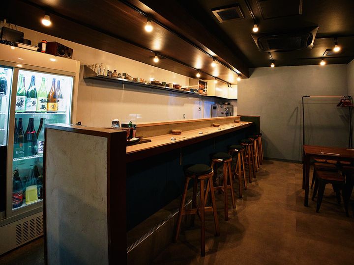 本町『賽』の内観