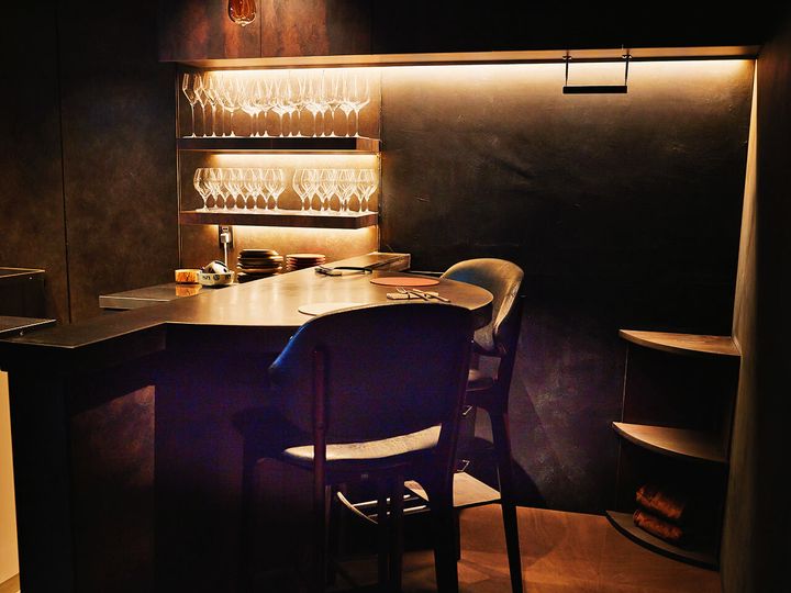 松屋町『Claro』の内観