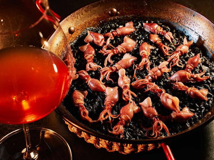 松屋町『Claro』の「イカスミパエリア」