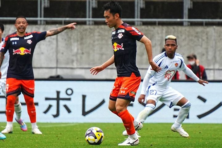 RB大宮アルディージャMF、ボランチで攻守に躍動！昨季の経験を糧に首位追撃へ