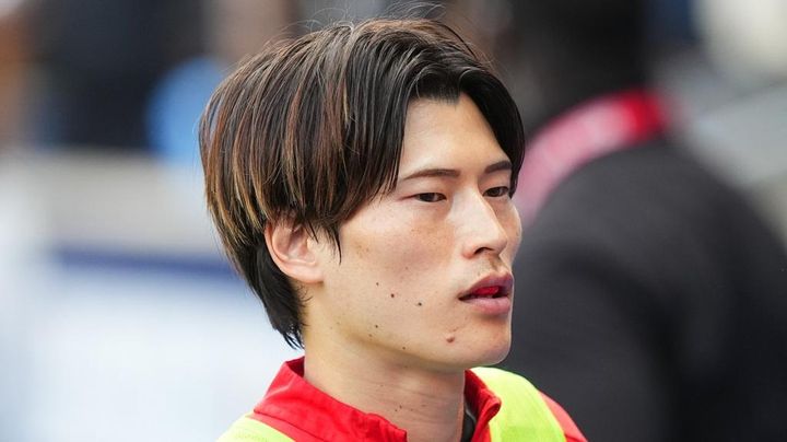 30歳日本代表FW、フランスで謎の存在扱い…4試合ぶりベンチ入りも出番なしで監督はライバルFWを称賛