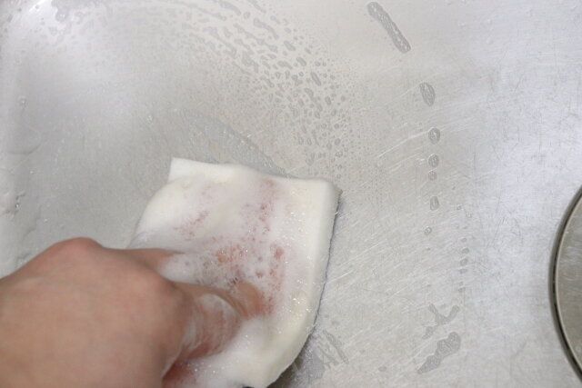 ダイソーのシンク掃除に使えるキッチンシートスポンジ（26枚 泡立ちソフトタイプ）
