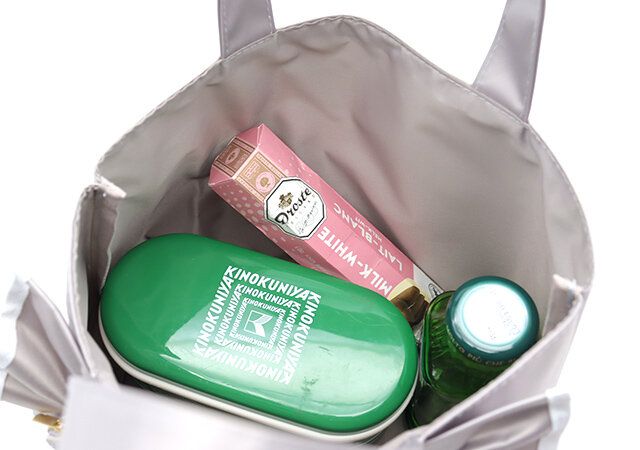 sweet付録ジルスチュアートフリルトートバッグたっぷりのマチ