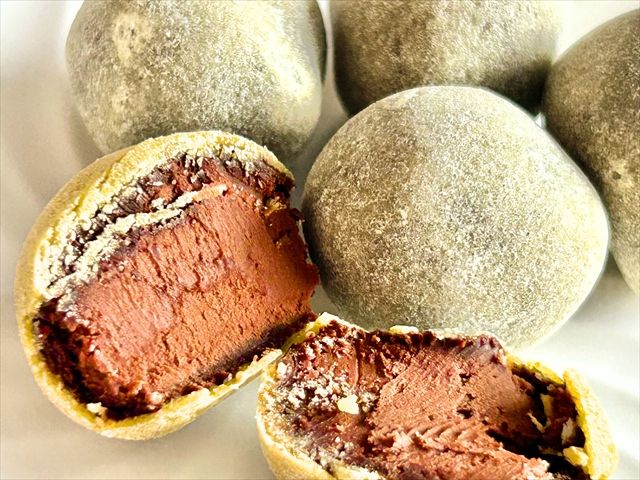 明治 ザ・カカオ 琥珀ガナッシュ 断面