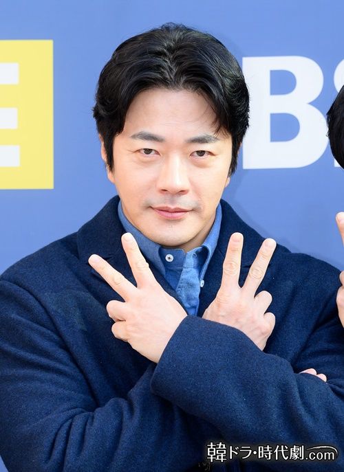 クォン・サンウ