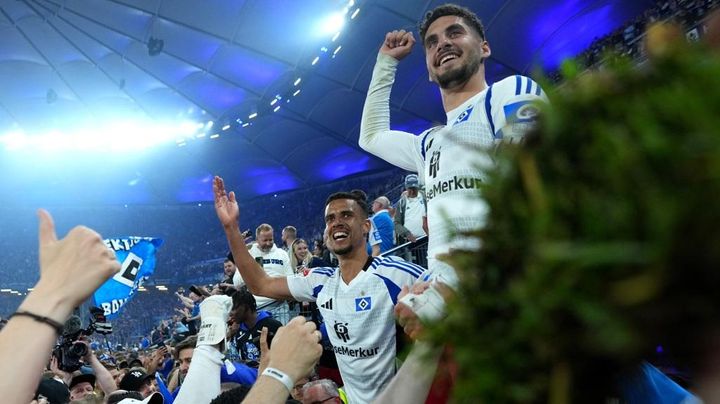 日本代表もプレーしたドイツ名門、『2部脱出』で選手もファンも泣く…5万人大熱狂で怪我人も発生