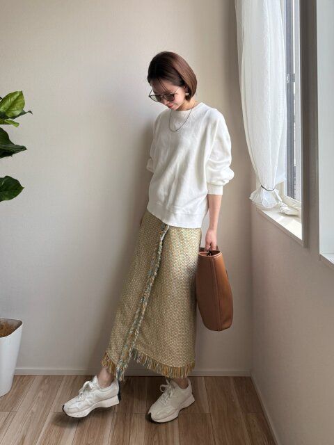 爽やかなカラースカートコーデ