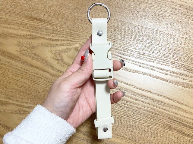 3COINS ジャケットホルダー