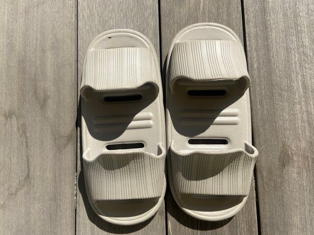 3COINS 両履き軽量スリッパ