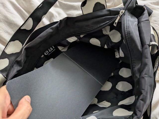 イアパピヨネダルメシアン2WAYバッグMサイズ底板