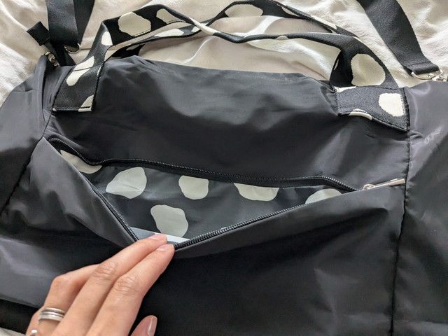 イアパピヨネダルメシアン2WAYバッグMサイズポケット