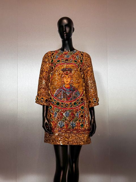 ルーヴル美術館とメゾンのオートクチュール、夢の共鳴【夢見るパリ】