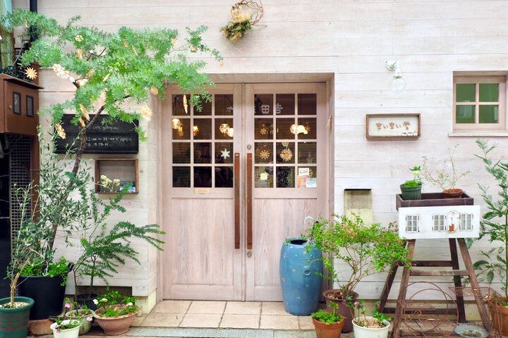 京都の城下町で見つけた♪ レトロでかわいい雑貨が詰まった宝箱のようなカフェ／ 福知山「まぃまぃ堂」