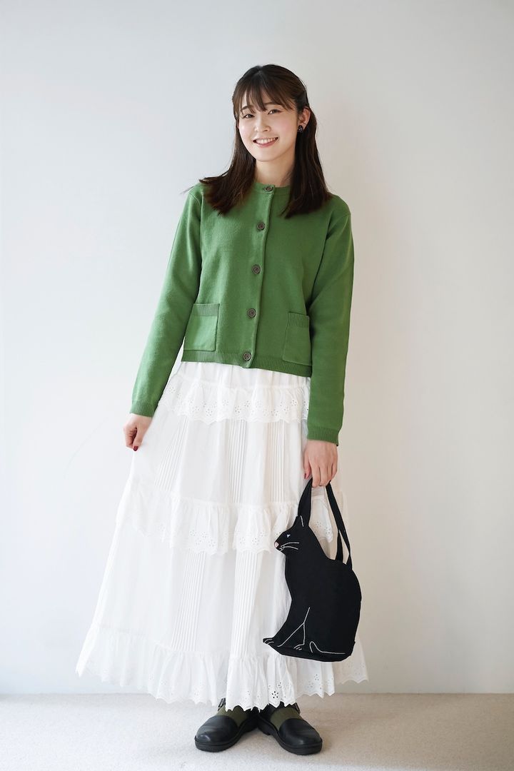 モデル・クリエイター ゆべしさんの私服ファッションスナップ。レース×グリーンで着映える！ ゆべしさん流・大人かわいいレトロカジュアル