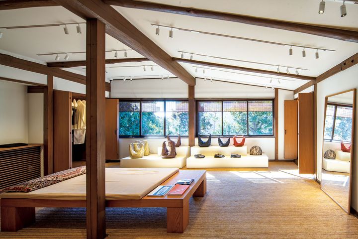 LEMAIRE EBISU 店内