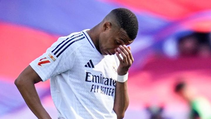 世界的強豪レアル、エースFWが3ゴールの大暴れも宿敵バルサに屈辱惨敗…監督は「DF5人がいないことを忘れないで」