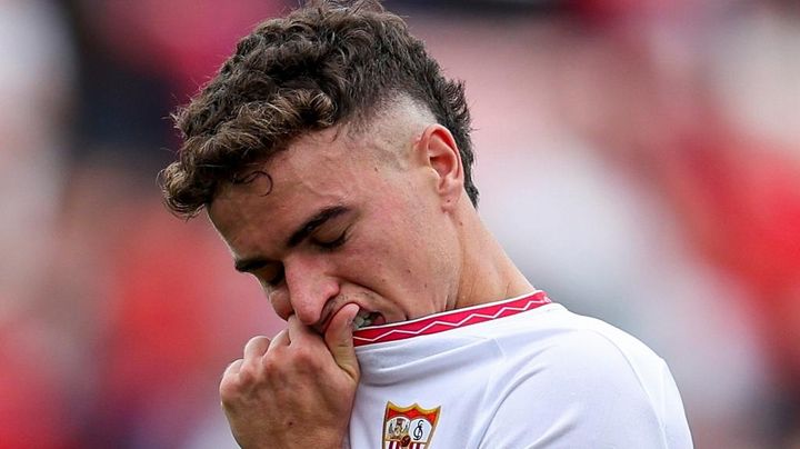 日本人も所属したスペイン名門、降格危機でファン数百人が大荒れ！卵を投げつけ、エアガン発射…