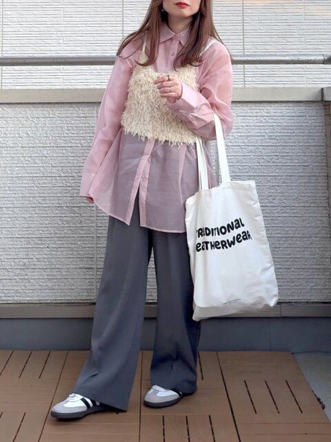 シアーシャツのコーデ1