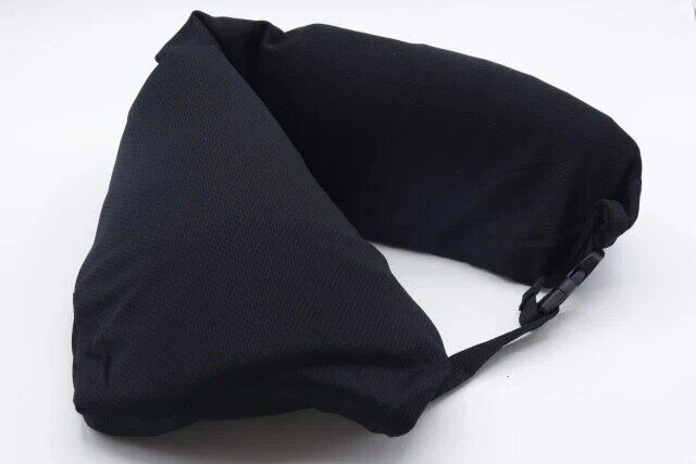 ダイソー 折りたたみネックピロー（黒）
