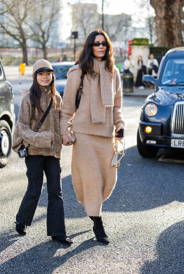 2024-25年秋冬ロンドンコレクションより。