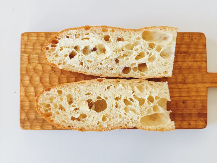 明日の朝食にいかが？グリーンピースたっぷり“タルティーヌ”のレシピ【パン好きなsumire.のバゲットサンドのレシピ vol.40 〜レシピで旅するヨーロッパ〜】