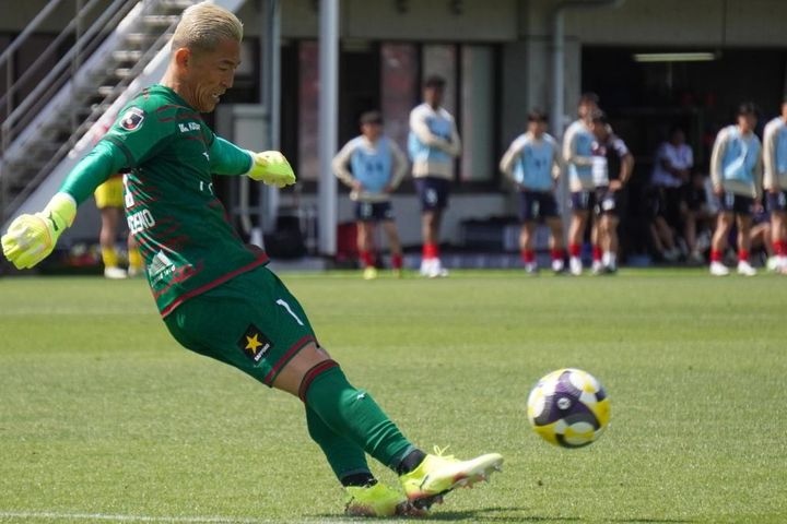 J2北海道コンサドーレ札幌GK菅野孝憲がリーグ戦11試合ぶりに先発帰還！1-1ドローも「絶対に僕は前に進めると思う」と最年長41歳が奮起