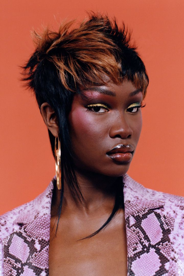 テオフィリオ 2024年春夏コレクションより。