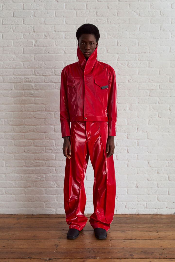 ビアンカ・サンダース 2024-25年秋冬メンズコレクションより。