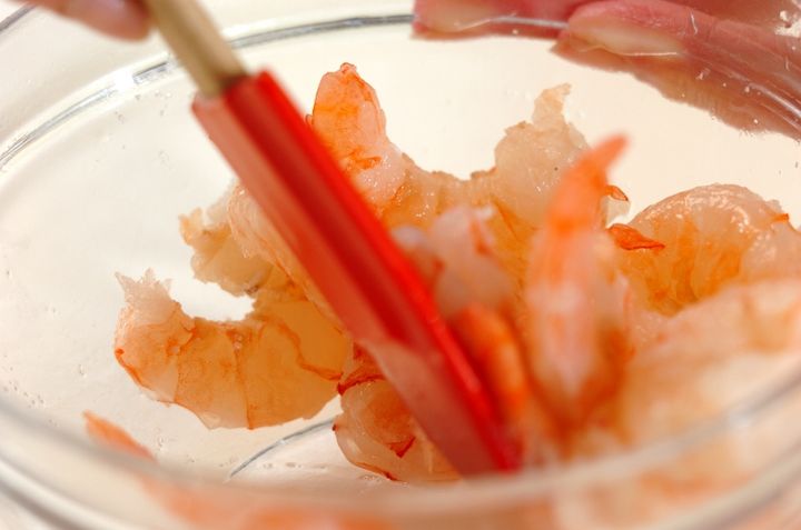 エビと豆腐のチリソースの下準備1