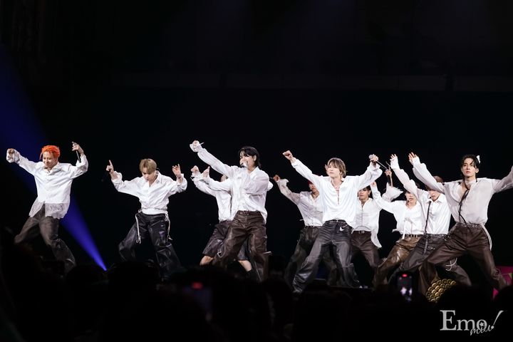 JO1「BE CLASSIC」など5曲を披露！ケミコーナーでは頬ずりウィンク・おんぶスクワット・愛嬌でなだめるのお題に挑戦!?『KCON JAPAN 2025』...