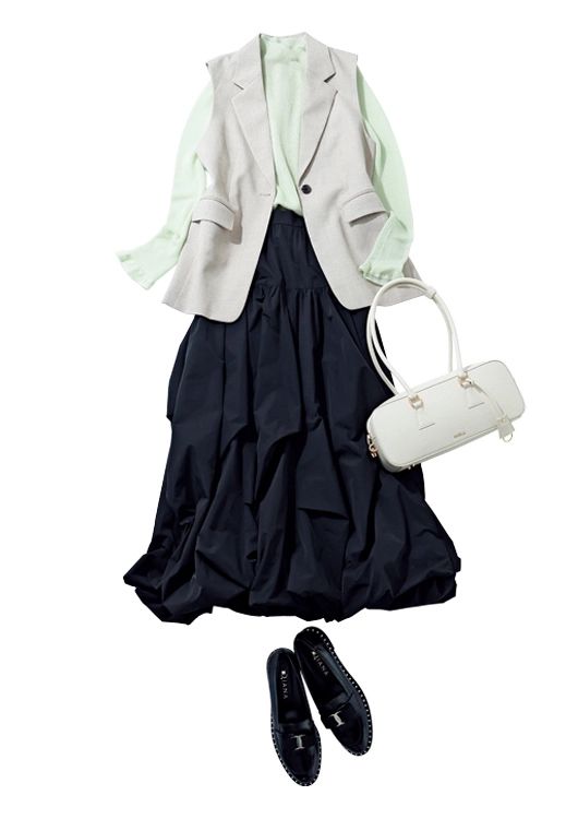 旬アイテムでつくる感度高めな通勤コーデ