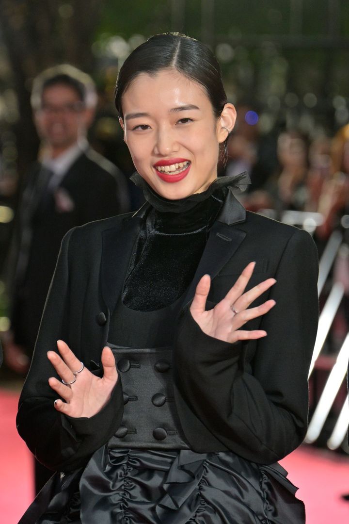 2024年10月28日、開幕した第37回東京国際映画祭のレッドカーペットイベントに登場した『今日の空が一番好き、とまだ言えない僕は』の河合優実さん（東京都千代田区）