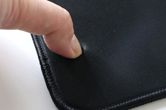 マウスパッド（27cm×22cm） 素材