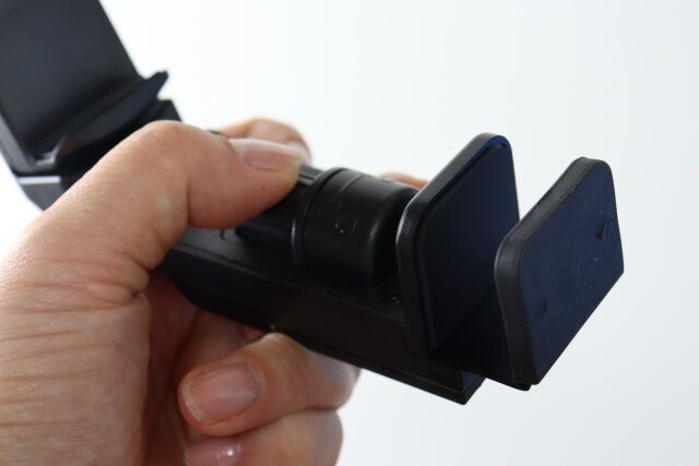 多機能スマホホルダー 挟む部分