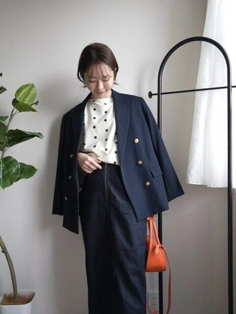 2025春夏guレディースデニムジップナロースカートお手本コーデ