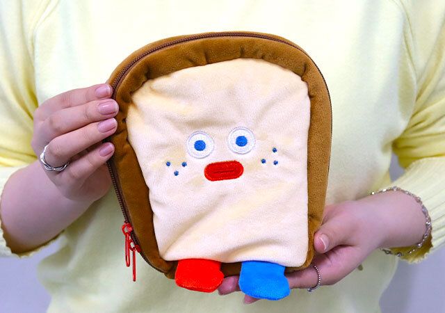 宝島社ムック付録のブランチブラザーのトーストポーチ3