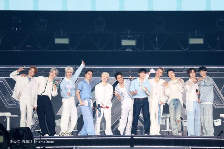 seventeen holiday opening