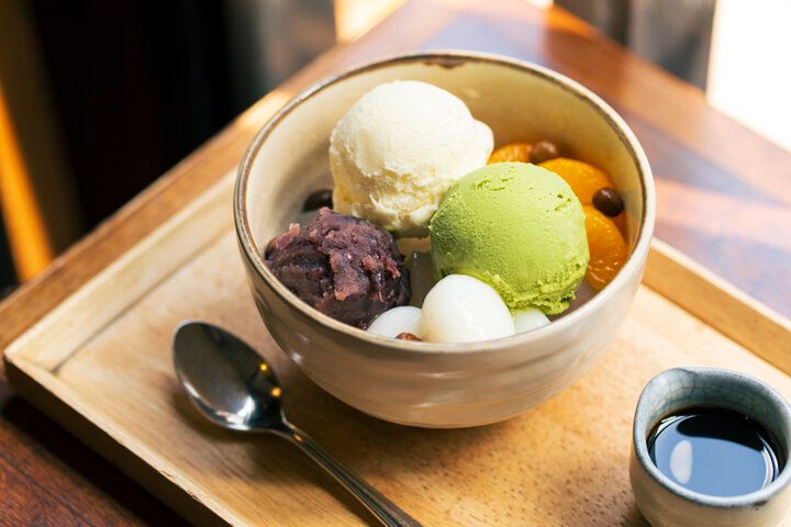 鎌倉小町通りの老舗「鎌倉甘味処くるみ」で味わう♪昔ながらのあんみつとふっくらモチモチの白玉