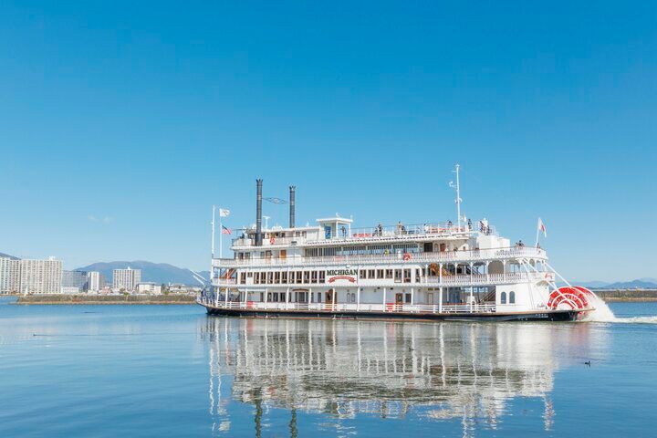 クラシカルな観光船「ミシガン」で、琵琶湖のパノラマビュー＆グルメを楽しむ船旅を♪