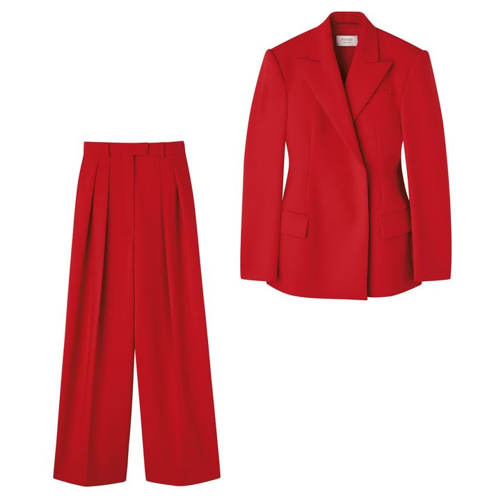 ジャケット ¥273,900 パンツ ¥179,300／ともに SPORTMAX（マックスマーラ ジャパン）