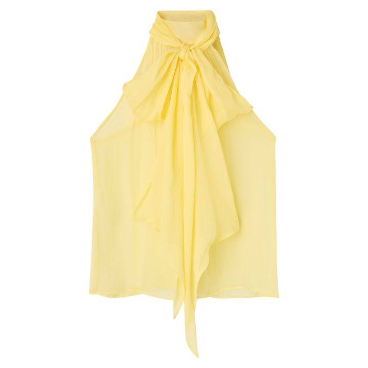 ブラウス ¥140,800／NINA RICCI（イザ）