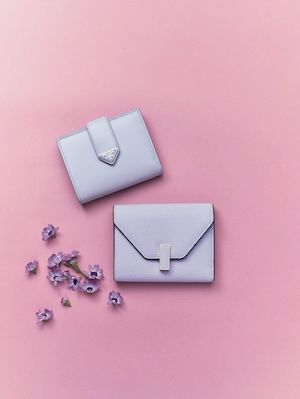 パープルの開運財布