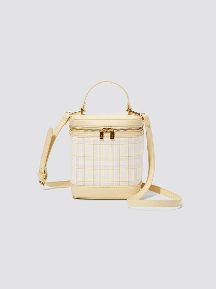 画像2: 出典：GU