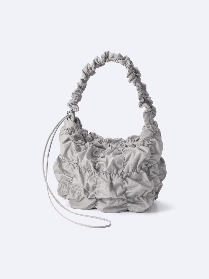 画像1: 出典：GU