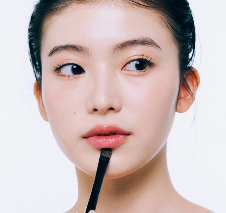 カネボウ シャドウオンフェースの使い方