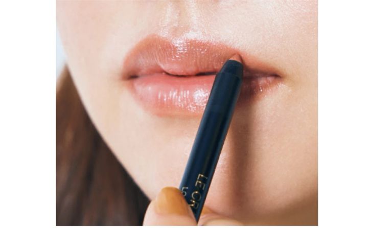 カネボウ シャドウオンフェースを使ったメイク 長井かおりさん