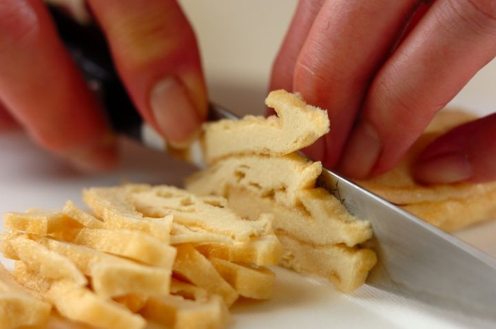 絹ごし豆腐のみそ汁の下準備1