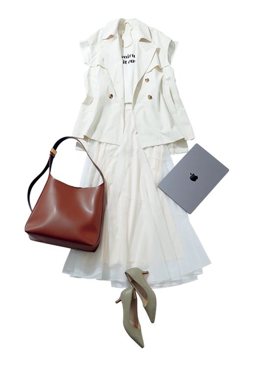 気分が春めく淡色通勤コーデ